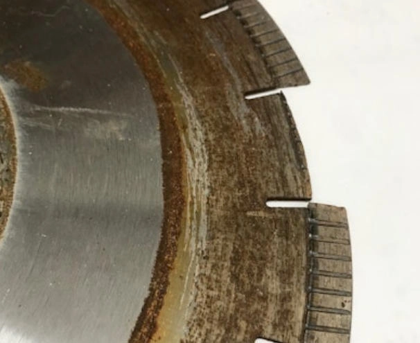Granite Saw Blade Problems: 8 Common Issues and How to Fix Them 8 Blade Cracks Segment Loss or Core Damage