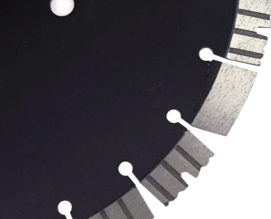Understanding Diamond Segments: Hardness and Key Parameters 4 Diamond Segments