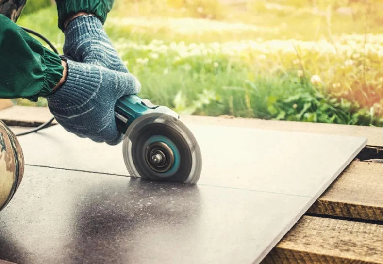 Wet vs Dry Tile Cutting: Which Is Right for You? 6 Tile cutting