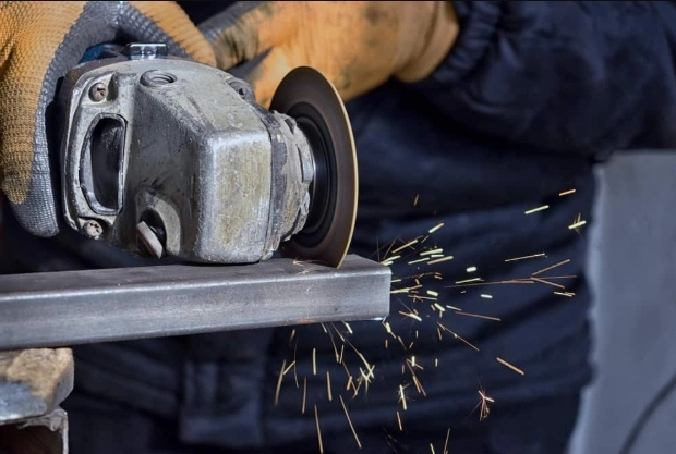 Wet vs Dry Cutting: Does A Wet Blade Cut Better? 5 dry cutting blades